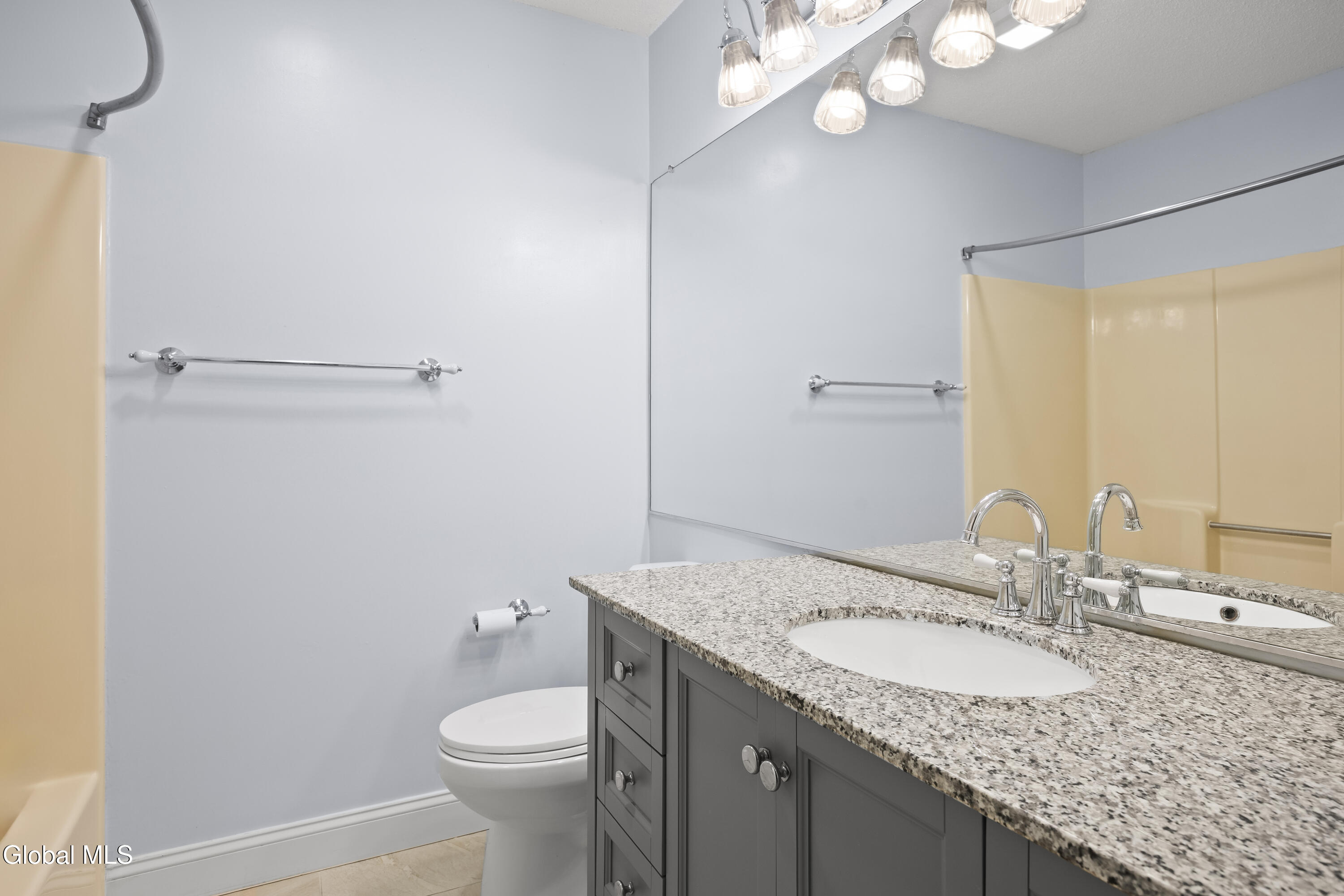 125 Garnett Lane Slingerlands NY 12159