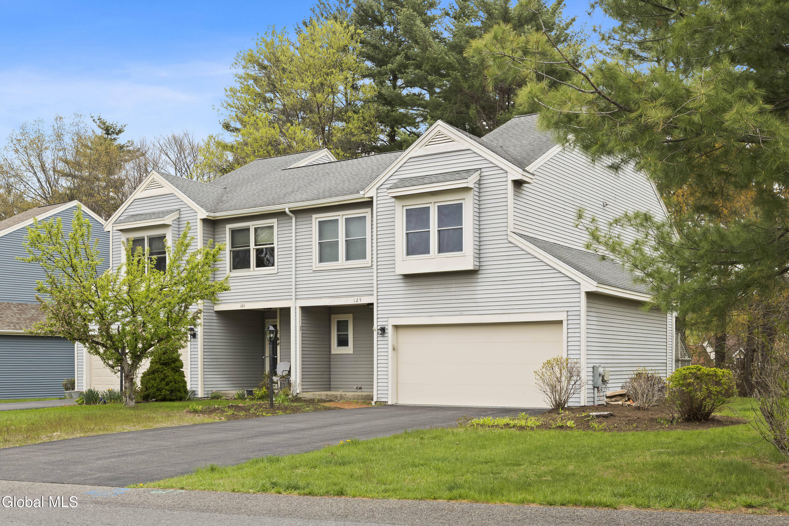 125 Garnett Lane Slingerlands NY 12159