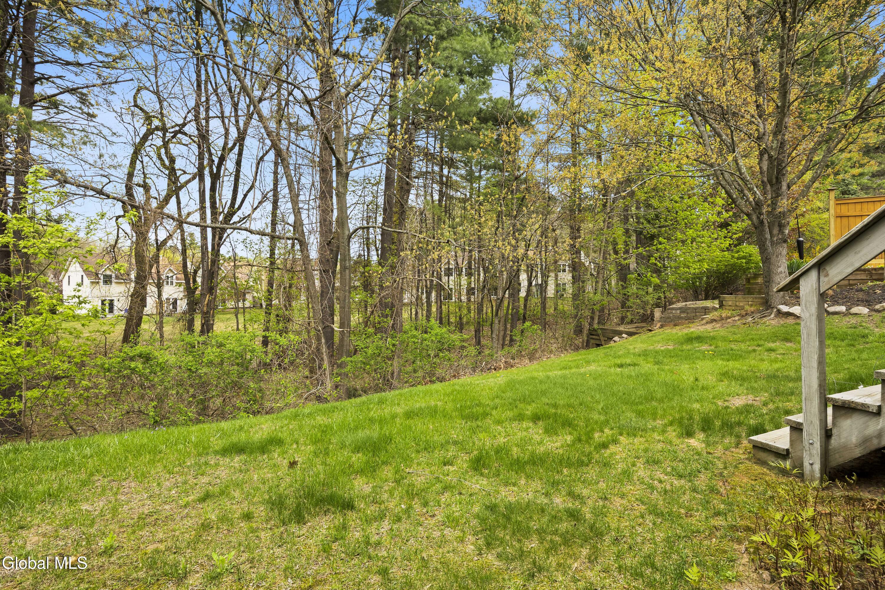 125 Garnett Lane Slingerlands NY 12159
