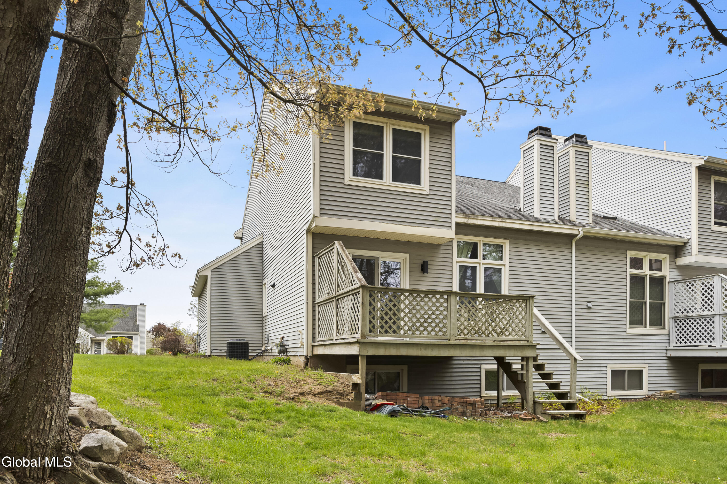 125 Garnett Lane Slingerlands NY 12159