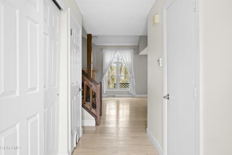 125 Garnett Lane Slingerlands NY 12159
