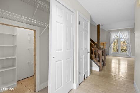 125 Garnett Lane Slingerlands NY 12159