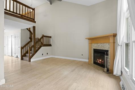 125 Garnett Lane Slingerlands NY 12159