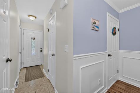 40 Velina Drive Albany NY 12203