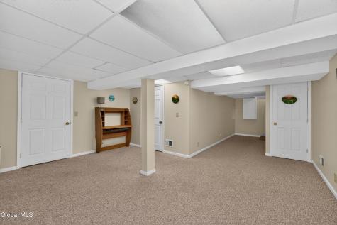 40 Velina Drive Albany NY 12203