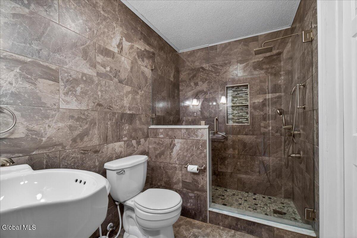 112 Stoney Creek Drive Clifton Park NY 12065