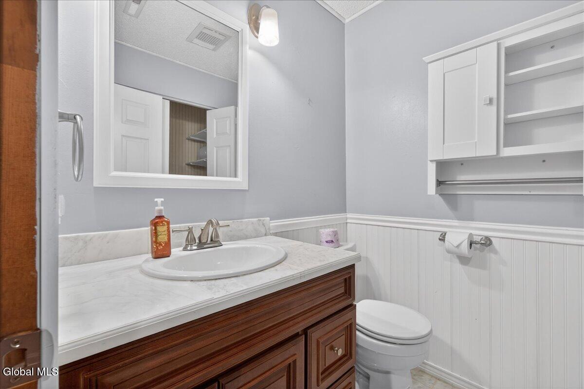 112 Stoney Creek Drive Clifton Park NY 12065