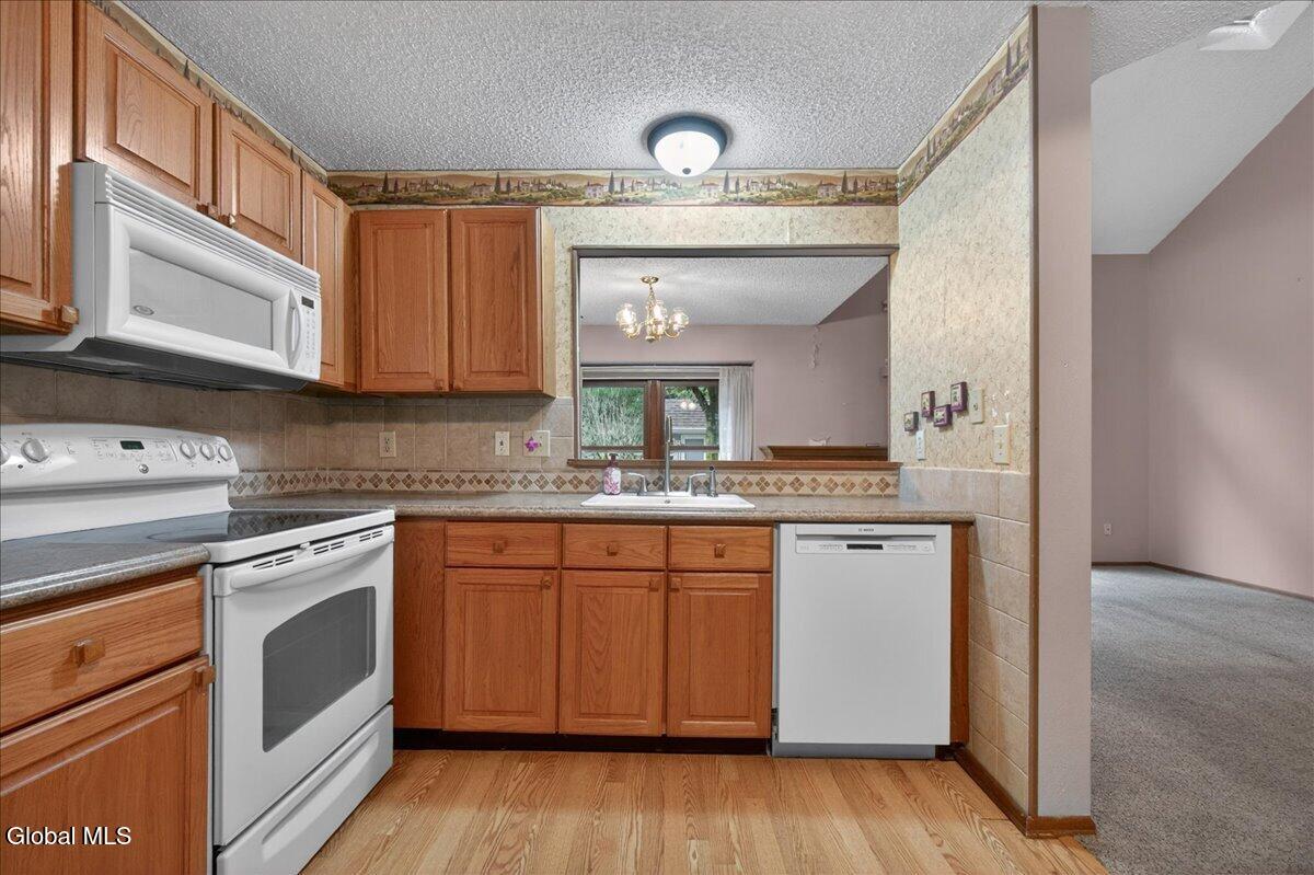 112 Stoney Creek Drive Clifton Park NY 12065