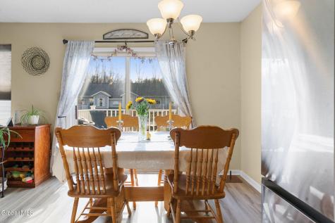 1906 Cambridge Manor Drive Schenectady NY 12302