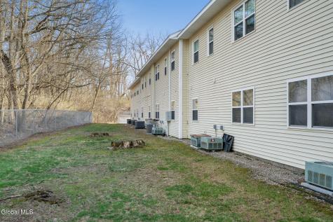 1906 Cambridge Manor Drive Schenectady NY 12302