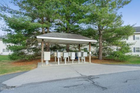 1906 Cambridge Manor Drive Schenectady NY 12302