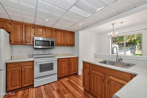 26 Heyden Road Troy NY 12180