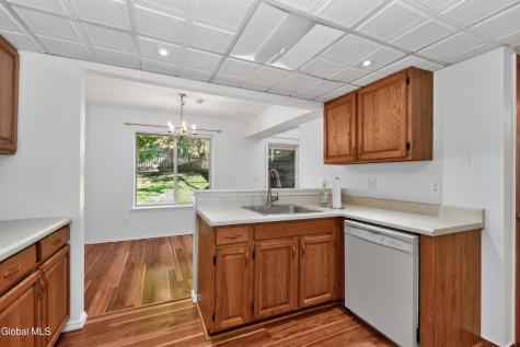 26 Heyden Road Troy NY 12180