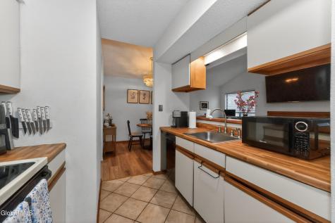 213 Grenadier Court Halfmoon NY 12065