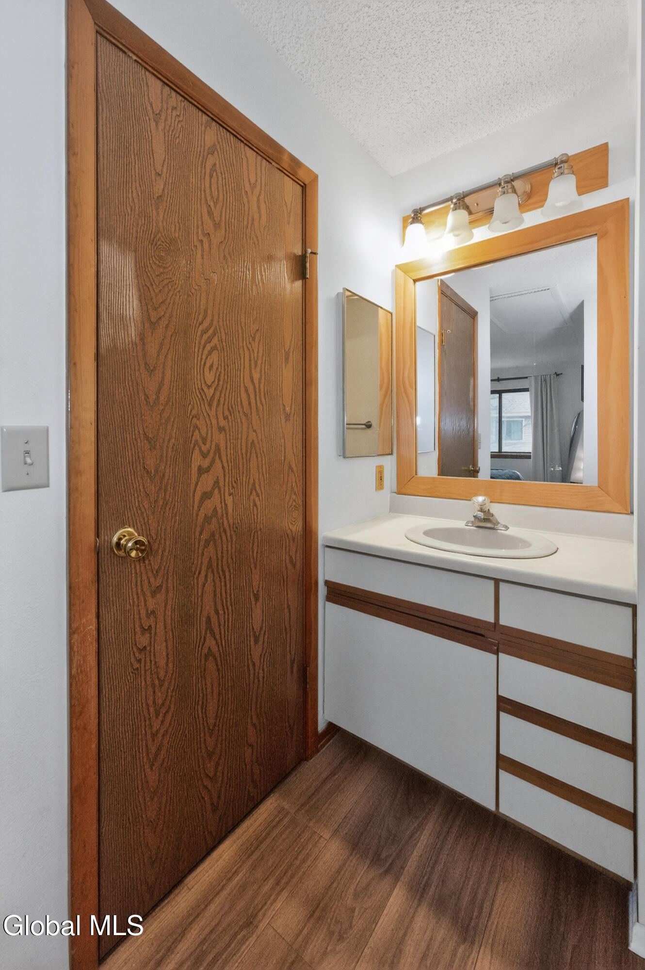 213 Grenadier Court Halfmoon NY 12065