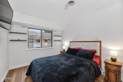 213 Grenadier Court Halfmoon NY 12065