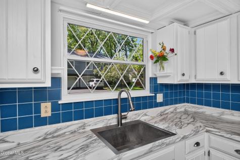 7 Spruce Court Delmar NY 12054