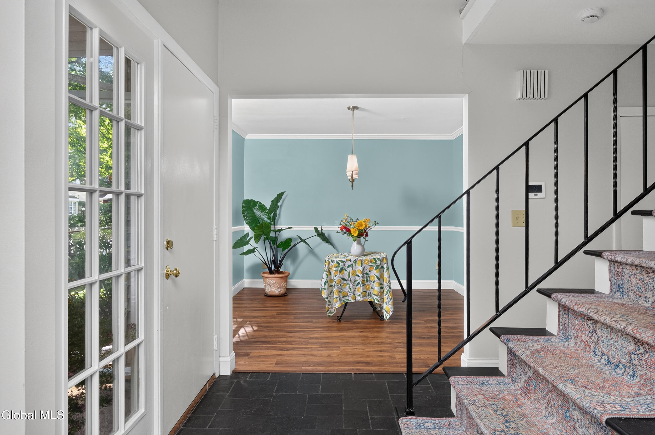 7 Spruce Court Delmar NY 12054