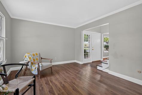 7 Spruce Court Delmar NY 12054
