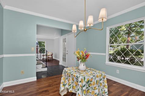 7 Spruce Court Delmar NY 12054