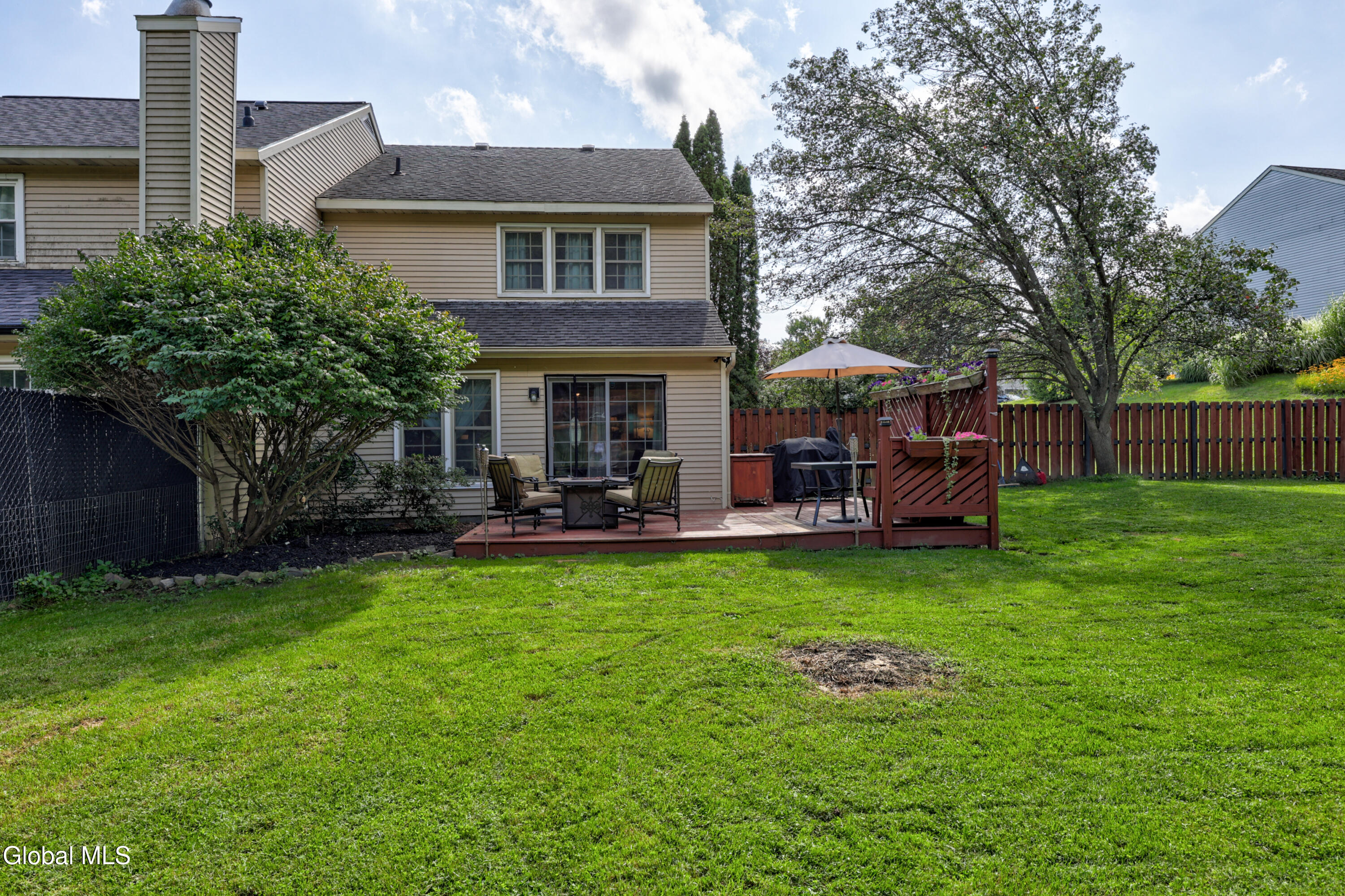 20 Carriage Road Clifton Park NY 12065