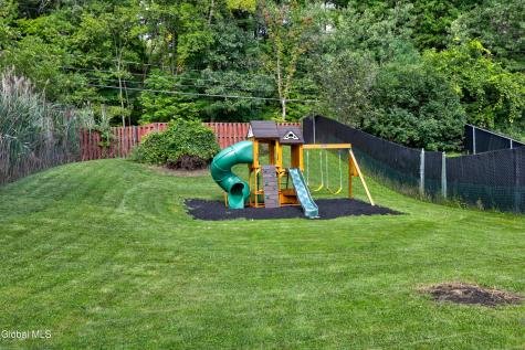 20 Carriage Road Clifton Park NY 12065