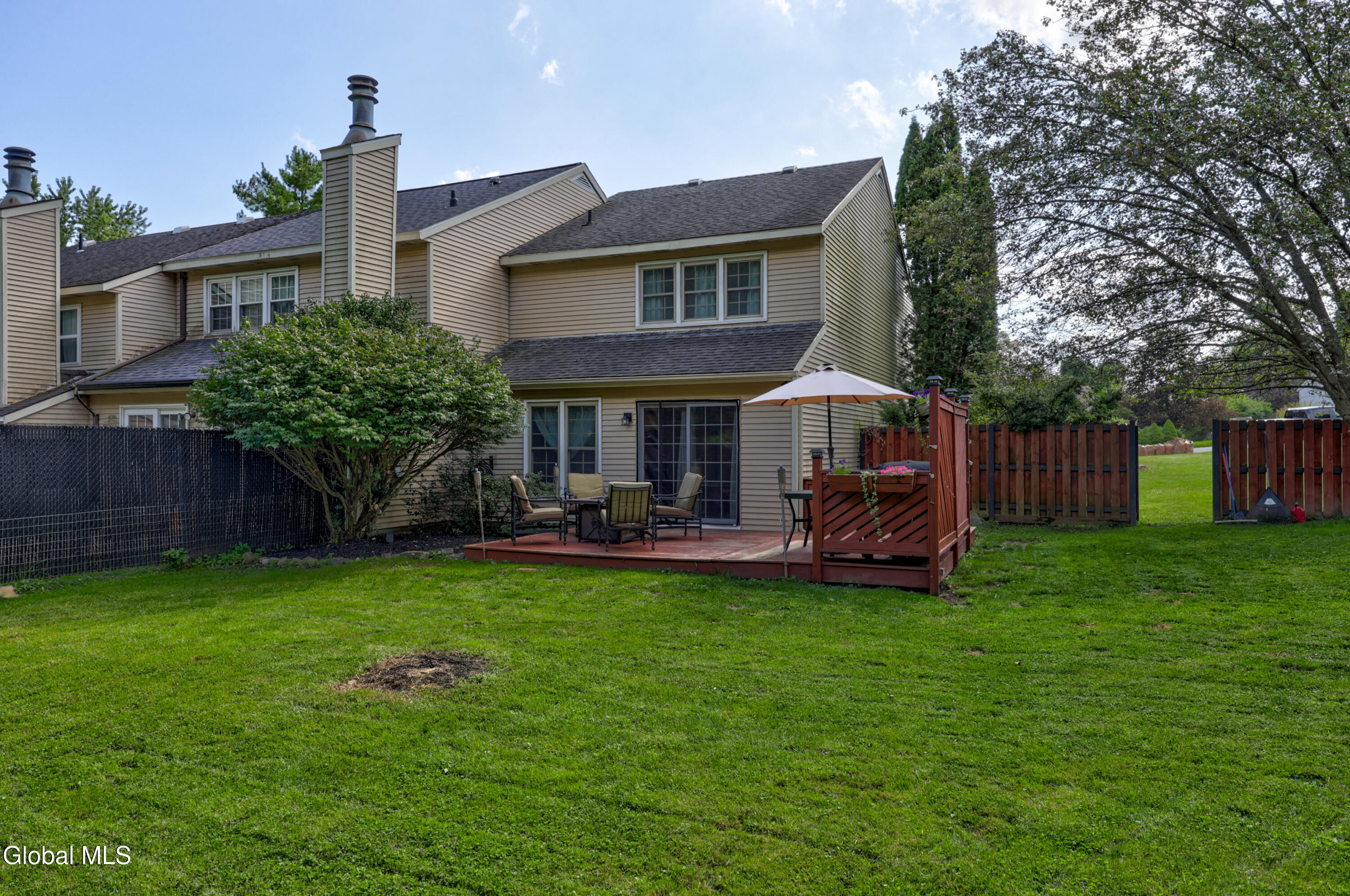 20 Carriage Road Clifton Park NY 12065