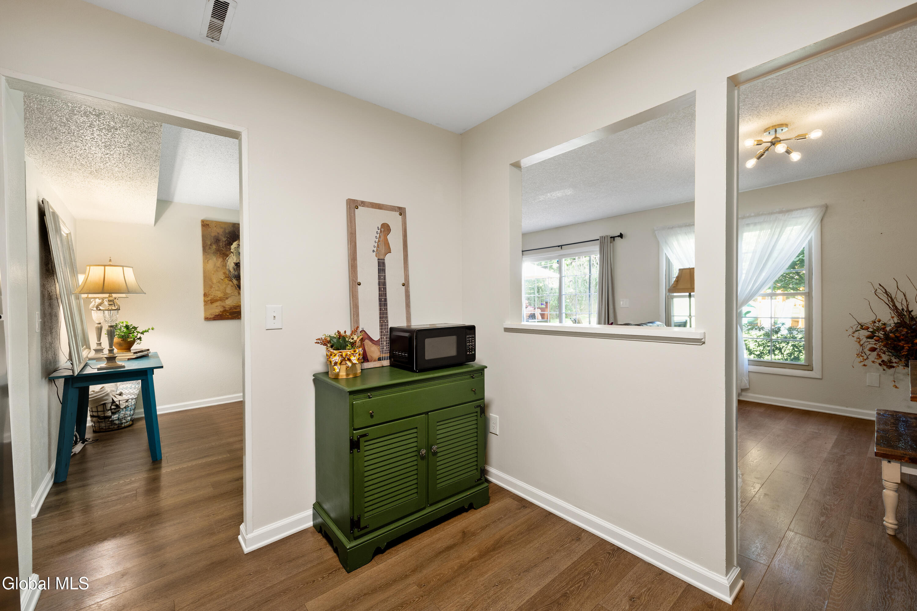 20 Carriage Road Clifton Park NY 12065