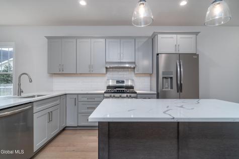 44 Priddle Lane Latham NY 12110