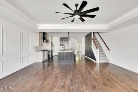 22 Stacey Way Troy NY 12180