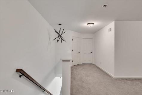 22 Stacey Way Troy NY 12180