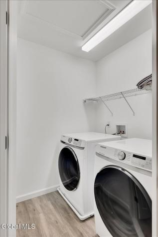 22 Stacey Way Troy NY 12180