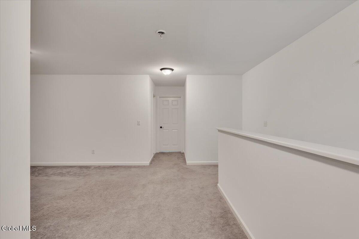 22 Stacey Way Troy NY 12180