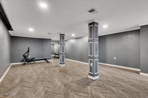 22 Stacey Way Troy NY 12180
