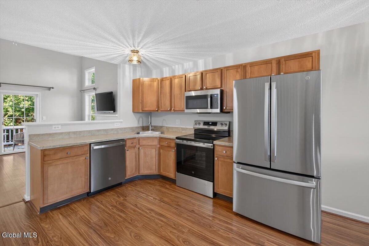 28C Pointe West Drive Clifton Park NY 12065