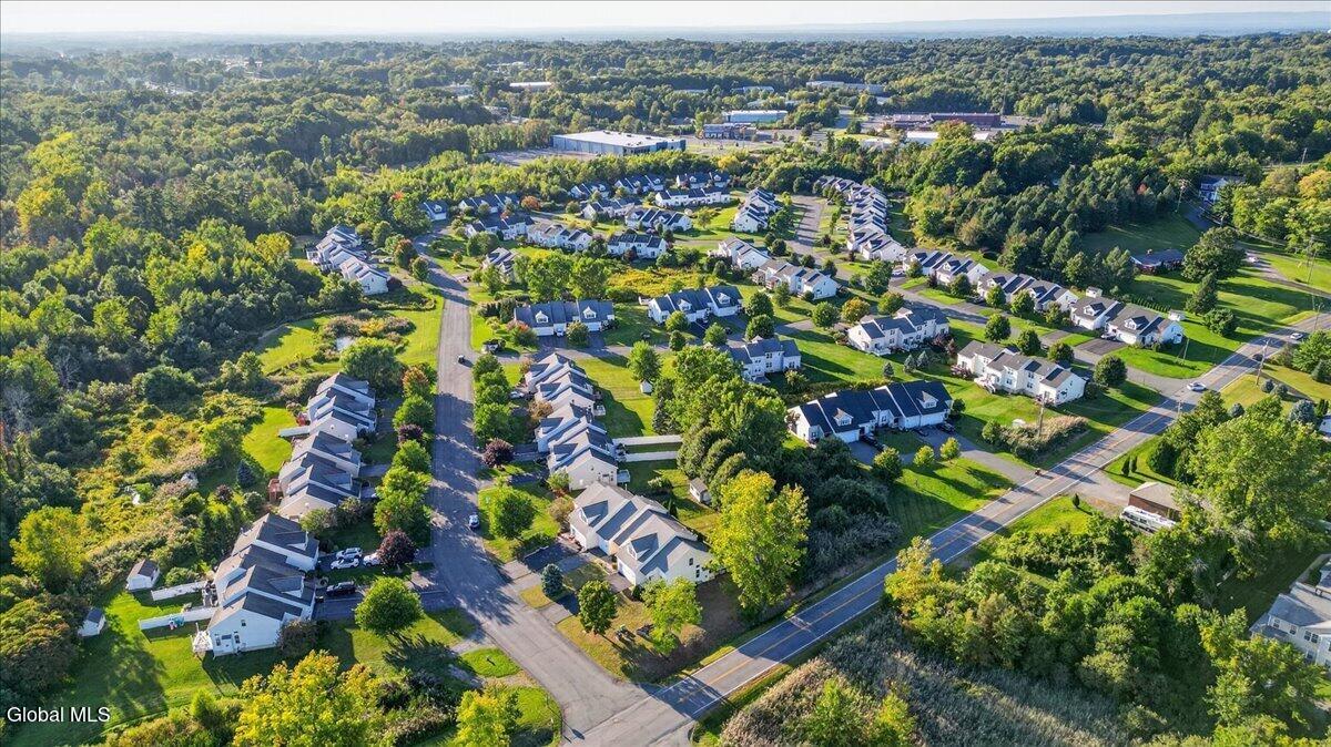 28C Pointe West Drive Clifton Park NY 12065