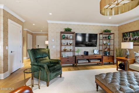 19 Washington Street Saratoga Springs NY 12866
