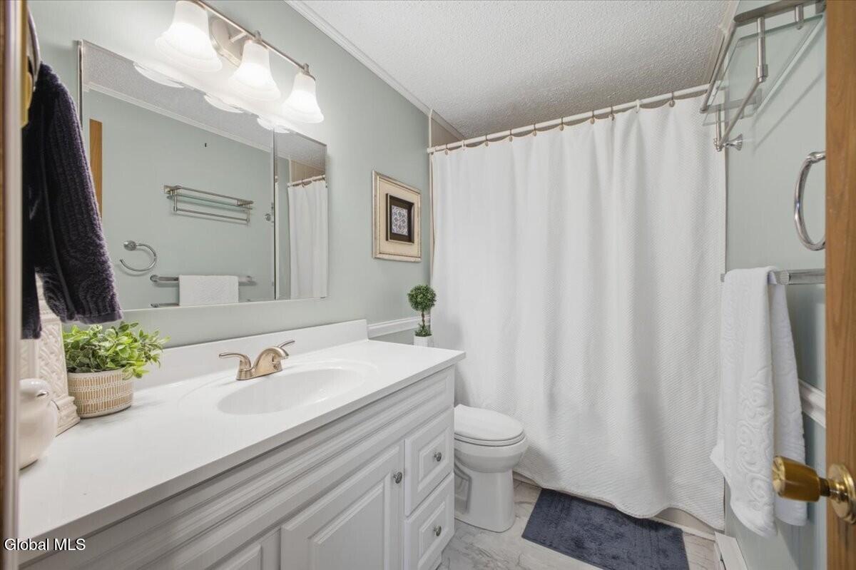 13B Woodcliffe Drive Clifton Park NY 12065