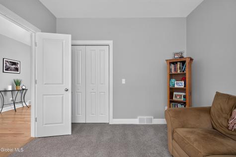 60 Fairfax Boulevard Slingerlands NY 12159