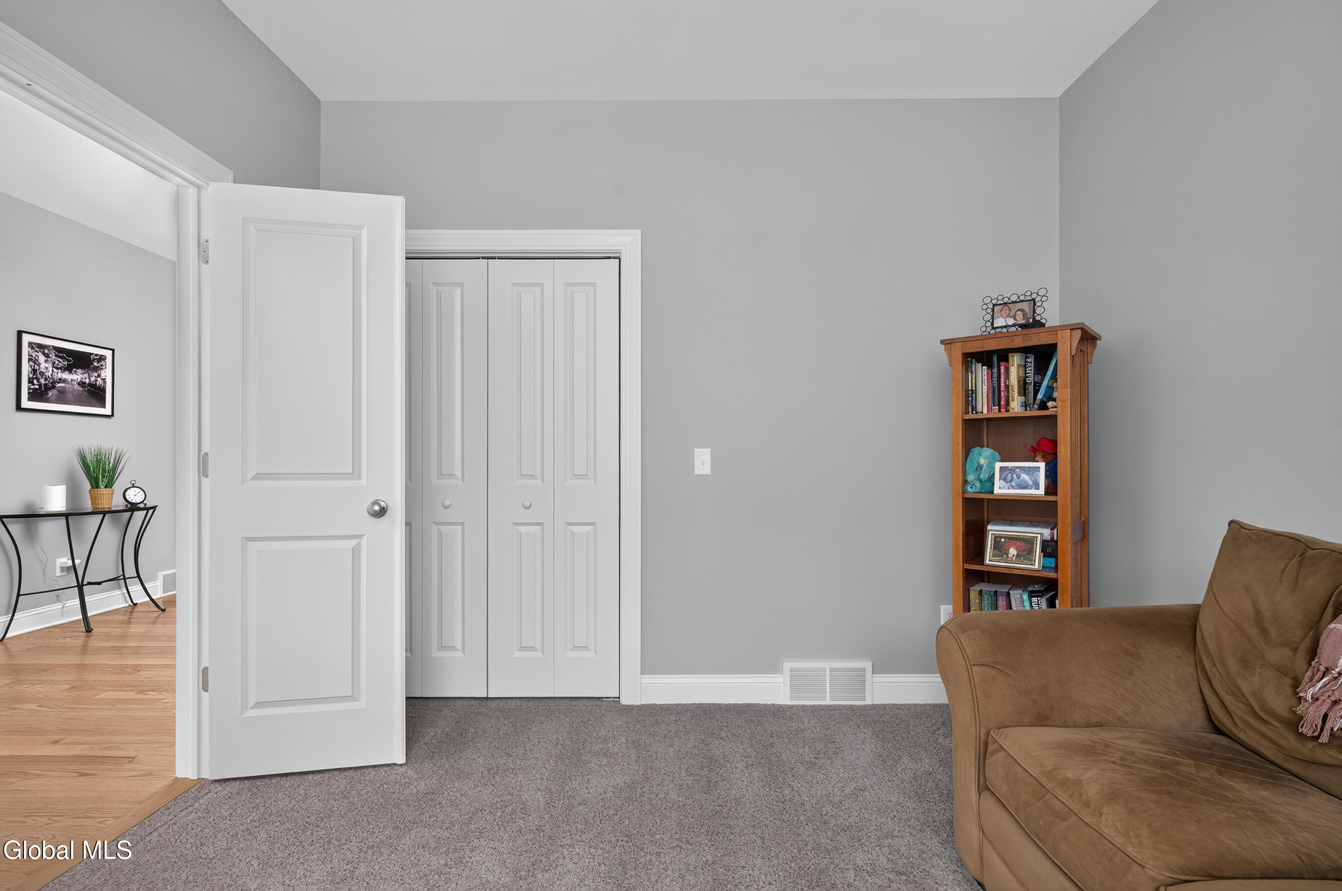 60 Fairfax Boulevard Slingerlands NY 12159