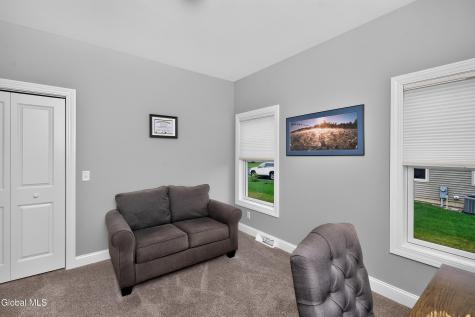 60 Fairfax Boulevard Slingerlands NY 12159