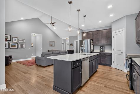 60 Fairfax Boulevard Slingerlands NY 12159