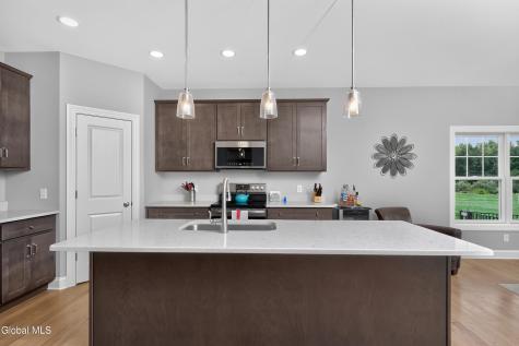 60 Fairfax Boulevard Slingerlands NY 12159