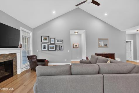 60 Fairfax Boulevard Slingerlands NY 12159