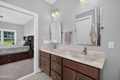 60 Fairfax Boulevard Slingerlands NY 12159