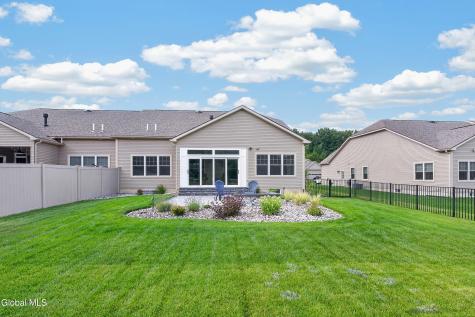 60 Fairfax Boulevard Slingerlands NY 12159