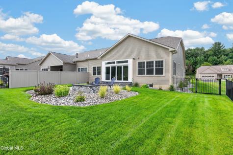 60 Fairfax Boulevard Slingerlands NY 12159