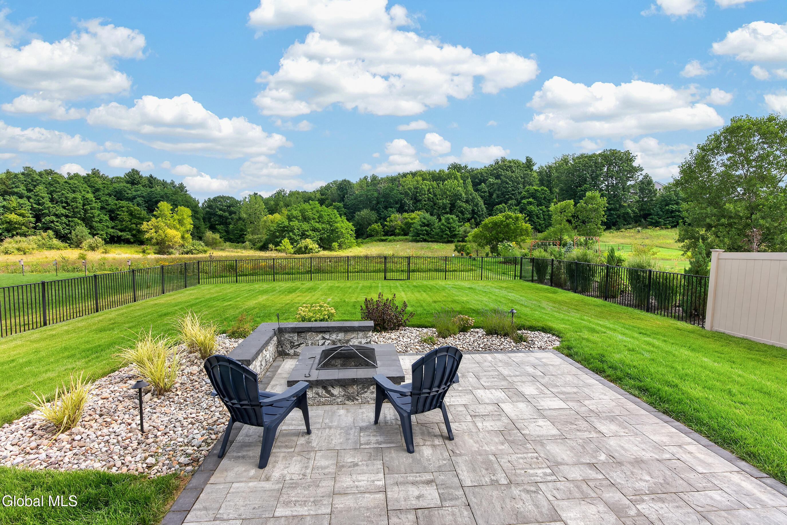 60 Fairfax Boulevard Slingerlands NY 12159