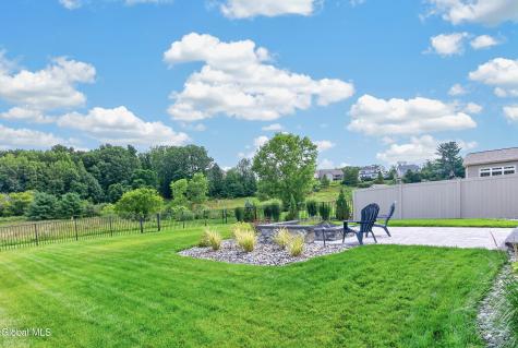 60 Fairfax Boulevard Slingerlands NY 12159