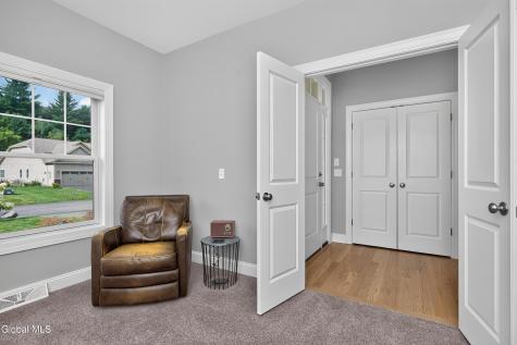 60 Fairfax Boulevard Slingerlands NY 12159